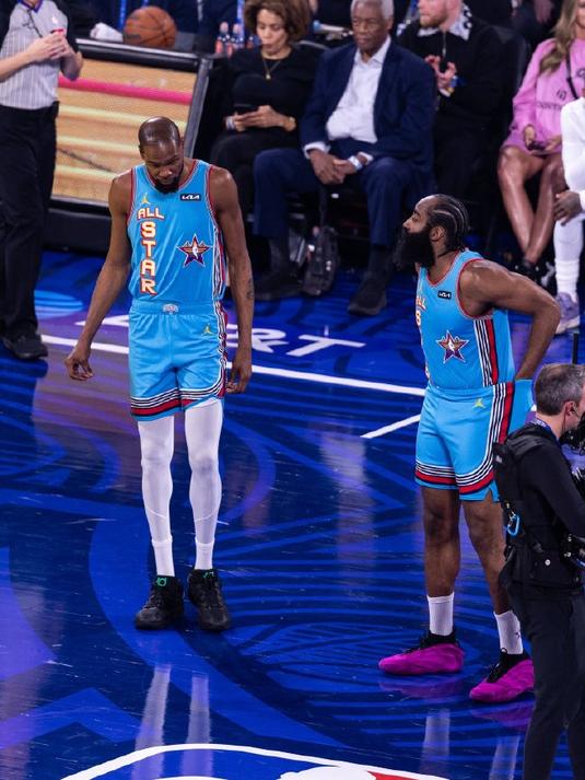 Kaiyun-杜兰特与70激战德国队分钟，出色防守胜负难料！，库里焦点对战引发球迷热议的简单介绍