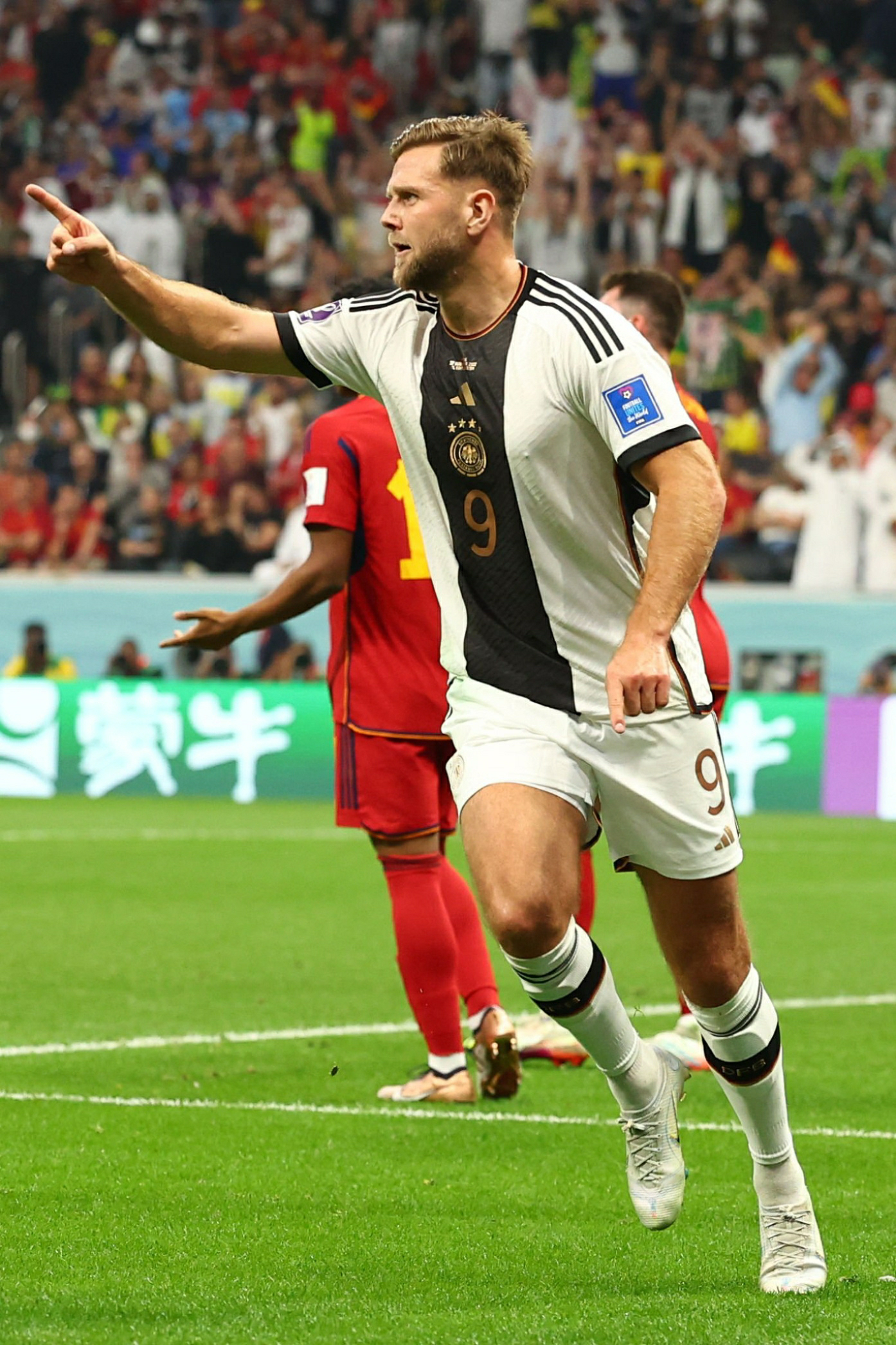 Kaiyun-包含Ming在德国队比赛中问鼎冠军，战术调整引发热议！的词条